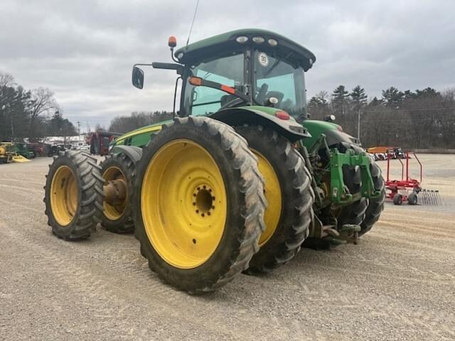 Image of John Deere 8285R equipment image 1