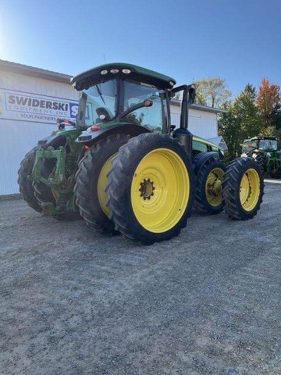 Image of John Deere 8285R equipment image 1