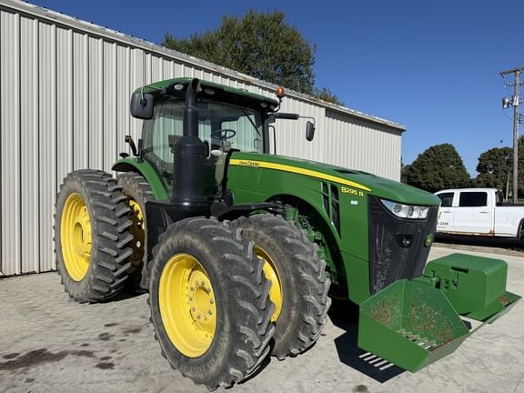 2015 John Deere 8295R Equipment Image0