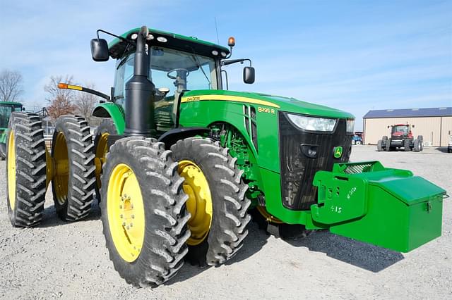 Image of John Deere 8295R equipment image 1