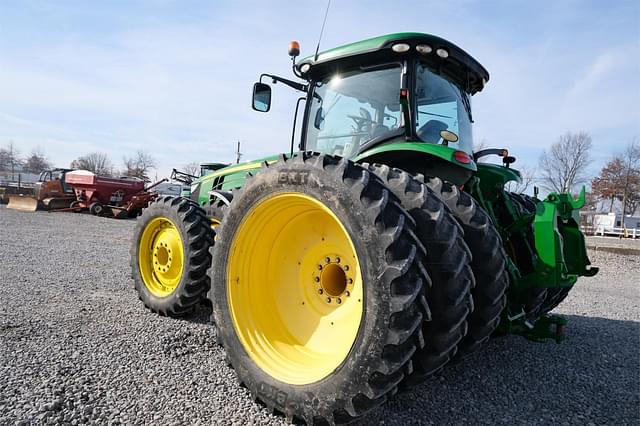 Image of John Deere 8295R equipment image 4