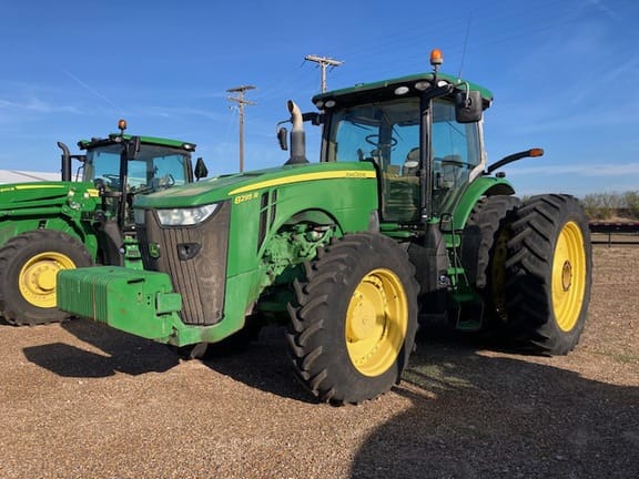 2015 John Deere 8295R Equipment Image0