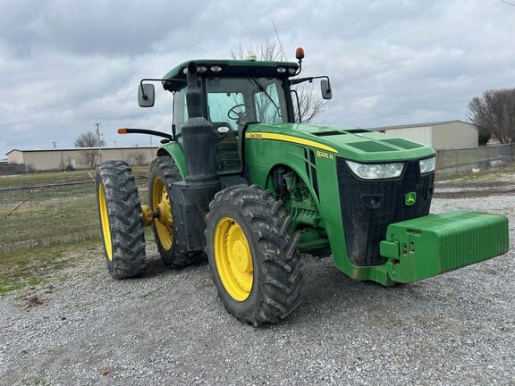 2015 John Deere 8295R Equipment Image0