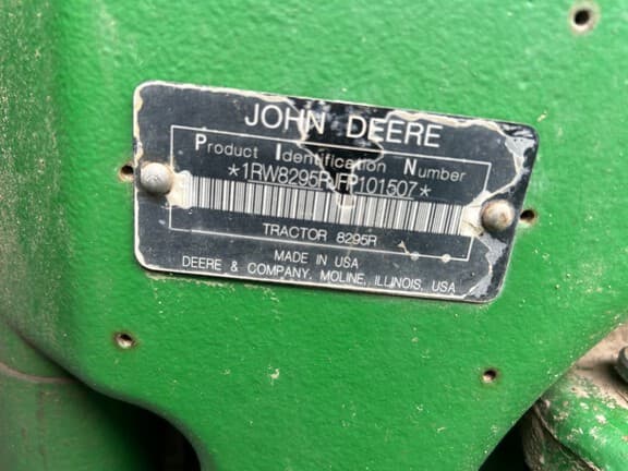 Image of John Deere 8295R equipment image 4