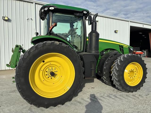 Image of John Deere 8295R equipment image 4