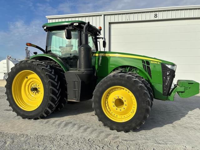 Image of John Deere 8295R equipment image 2