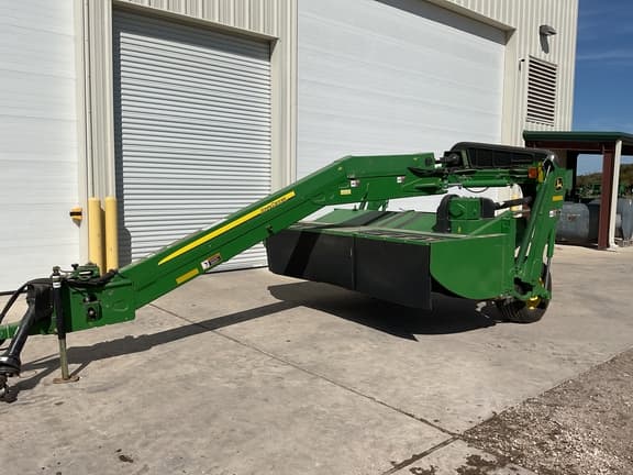 Image of John Deere 830 equipment image 3