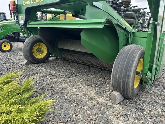 Image of John Deere 830 equipment image 3
