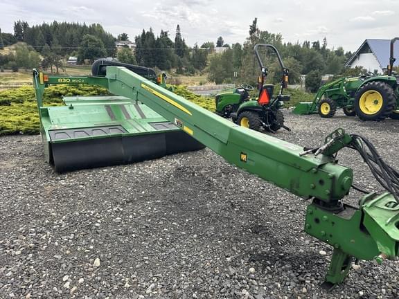 Image of John Deere 830 equipment image 1
