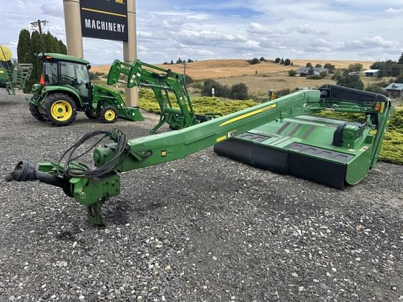 Image of John Deere 830 Primary image