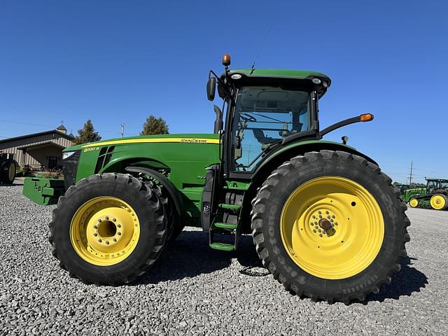 Image of John Deere 8320R equipment image 2