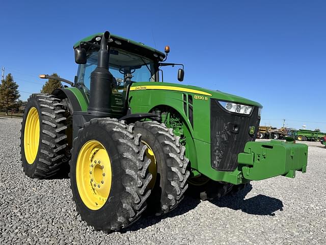 Image of John Deere 8320R equipment image 1