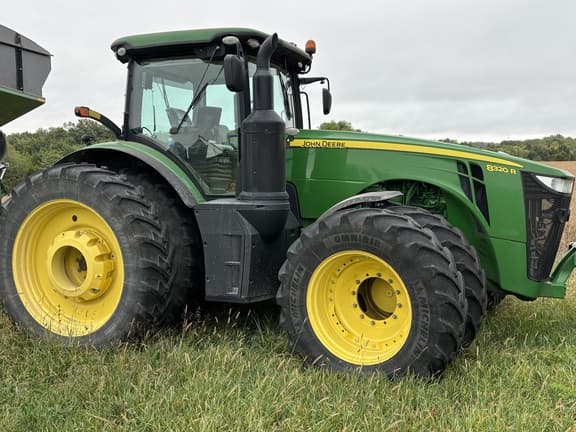 Image of John Deere 8320R Primary image