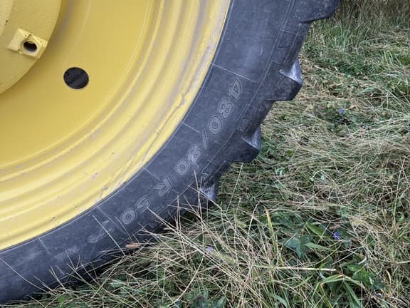 Image of John Deere 8320R equipment image 4