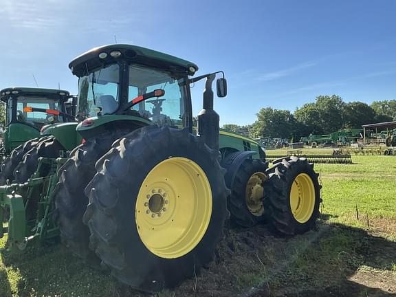Image of John Deere 8320R equipment image 4
