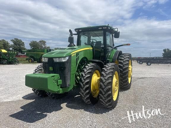 Image of John Deere 8320R equipment image 1