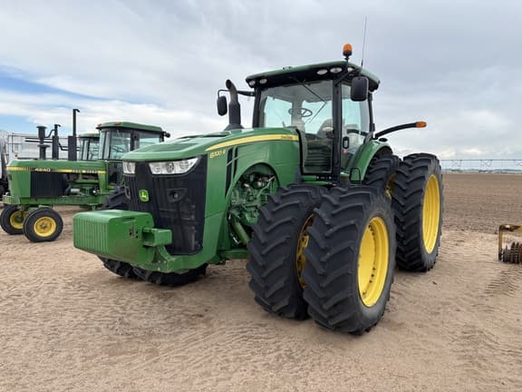 Image of John Deere 8320R equipment image 2
