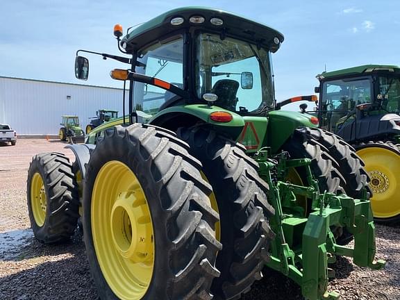 Image of John Deere 8320R equipment image 4