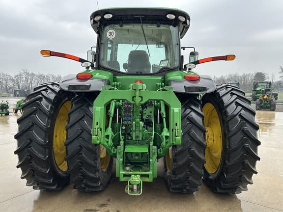 Image of John Deere 8320R equipment image 3