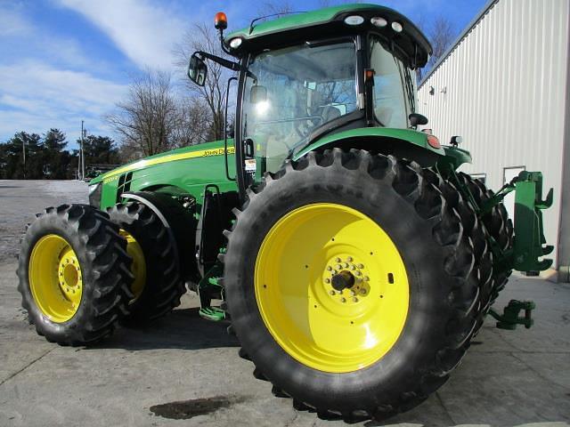 Image of John Deere 8320R equipment image 3