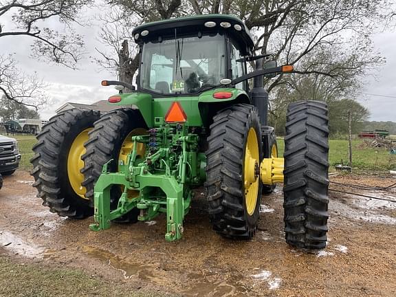 Image of John Deere 8320R equipment image 4