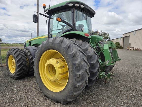 Image of John Deere 8320R equipment image 1