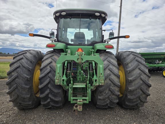 Image of John Deere 8320R equipment image 2