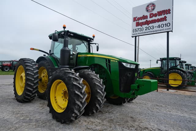Image of John Deere 8320R equipment image 1