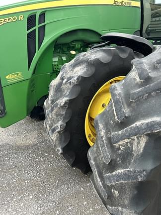 Image of John Deere 8320R equipment image 3