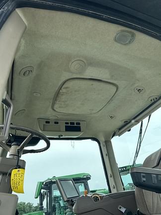 Image of John Deere 8320R equipment image 1