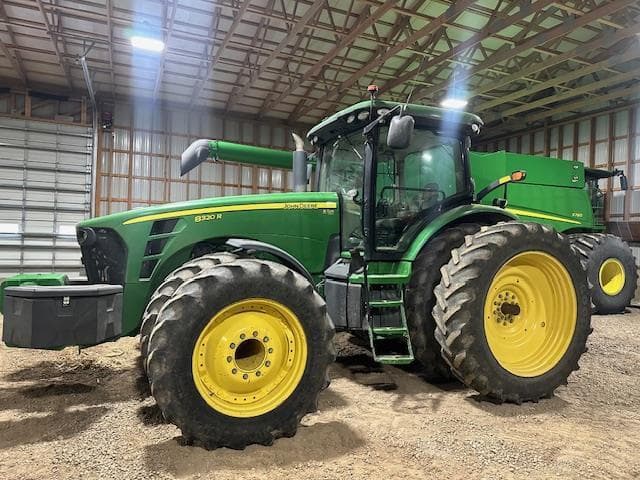 Image of John Deere 8320R Primary image