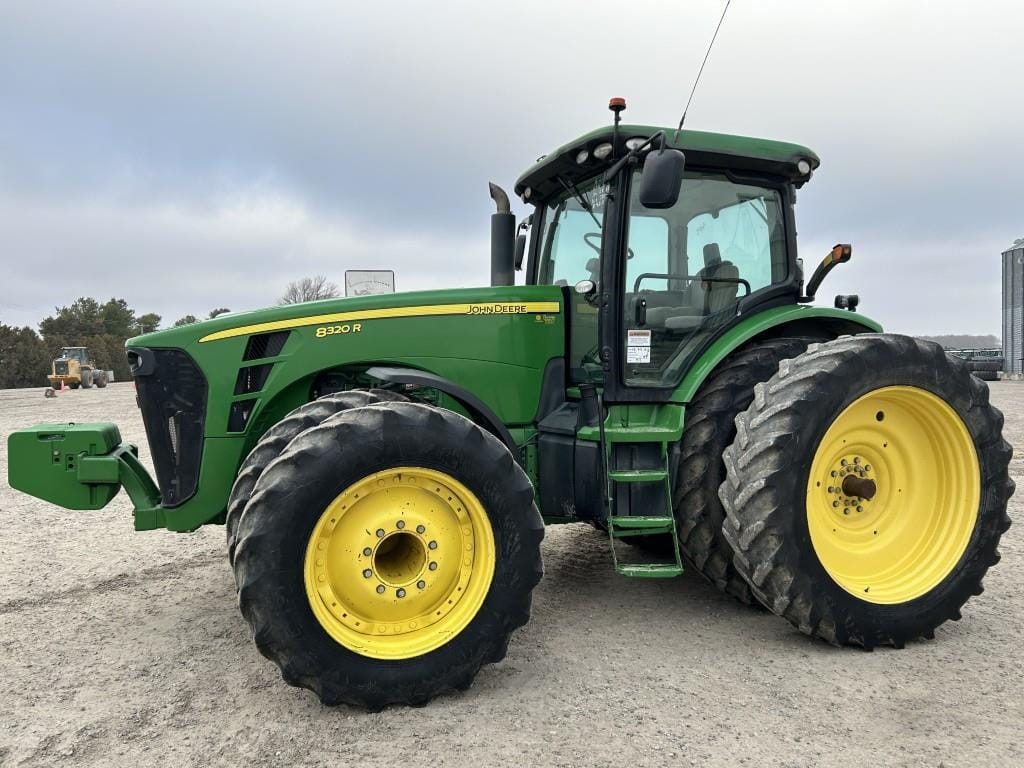 Main image John Deere 8320R