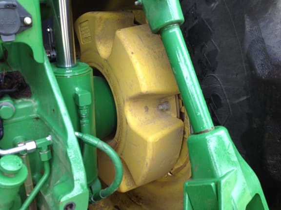 Image of John Deere 8320R equipment image 4