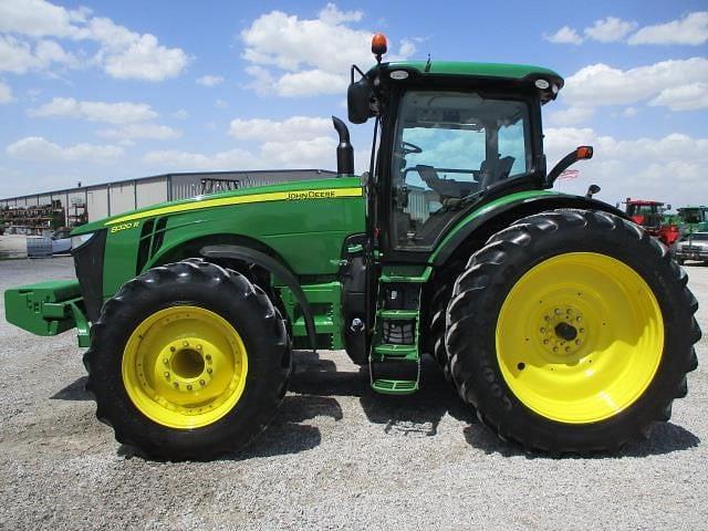 Image of John Deere 8320R equipment image 2