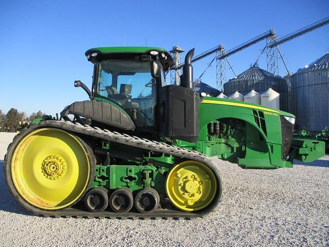 Image of John Deere 8320RT equipment image 3