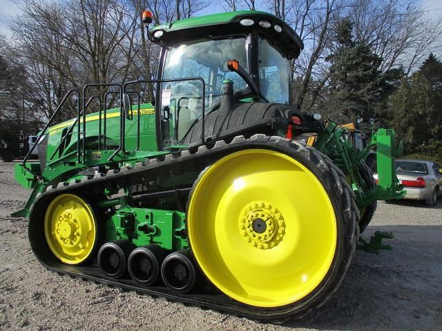 Image of John Deere 8320RT equipment image 4