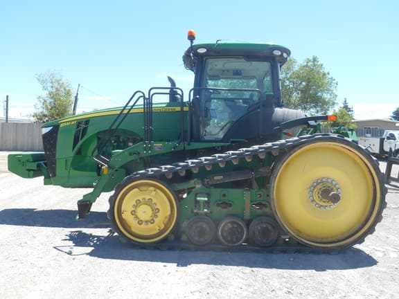 Image of John Deere 8320RT equipment image 2
