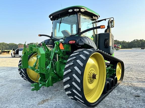 Image of John Deere 8320RT equipment image 2