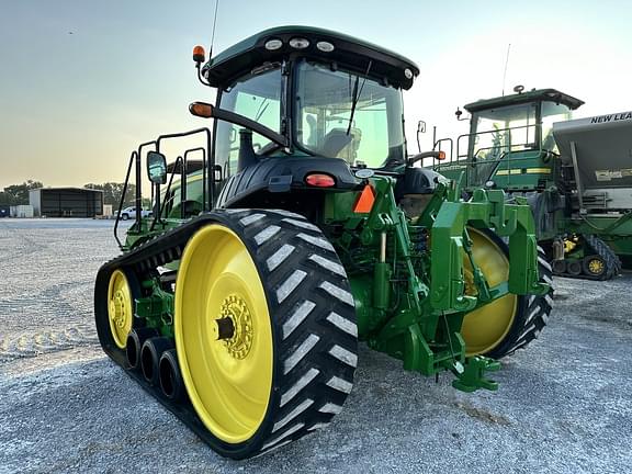 Image of John Deere 8320RT equipment image 3