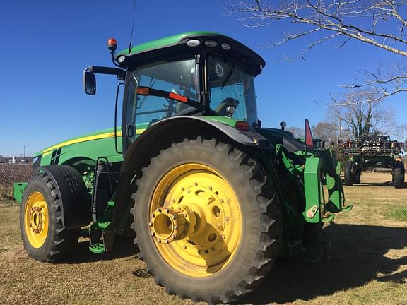 Image of John Deere 8345R equipment image 4