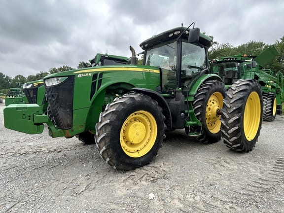 2015 John Deere 8345R Equipment Image0