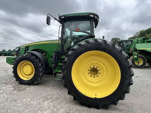 Image of John Deere 8345R equipment image 2