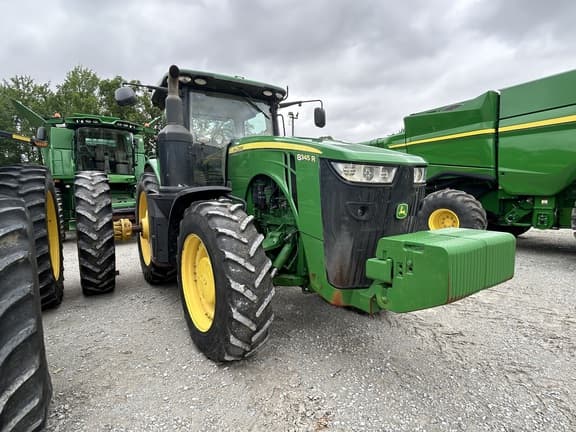Image of John Deere 8345R equipment image 1