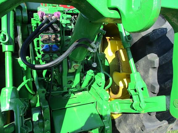 Image of John Deere 8345R equipment image 3