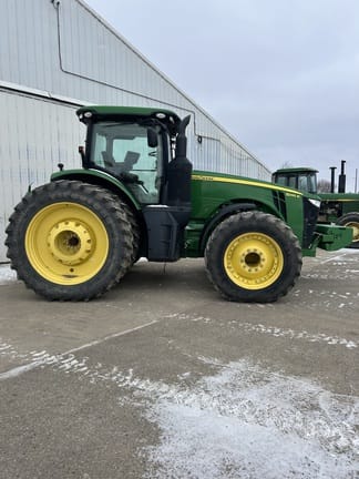 2015 John Deere 8345R Equipment Image0