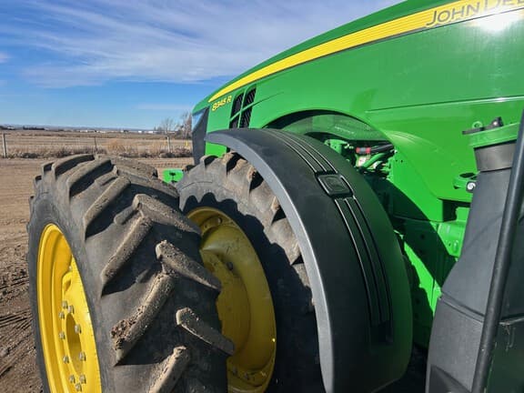 Image of John Deere 8345R equipment image 2