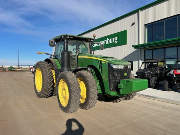 2015 John Deere 8345R Equipment Image0
