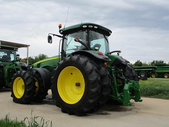 Image of John Deere 8345R equipment image 2