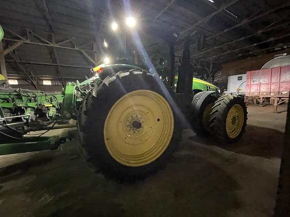 Image of John Deere 8345R equipment image 2