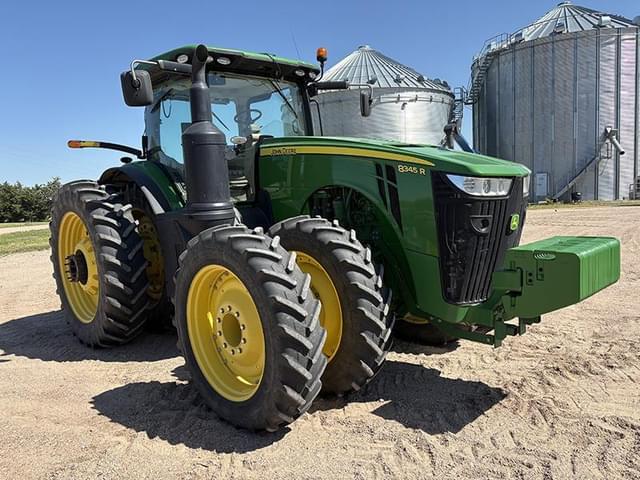 Image of John Deere 8345R equipment image 1